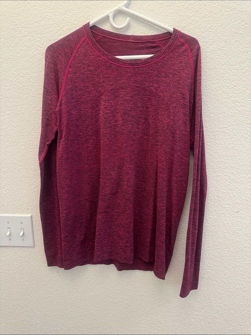 lululemon athletica Marled Raspberry Long Sleeve Crew